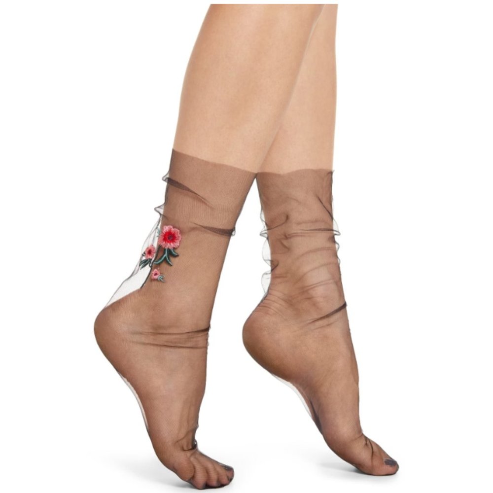 Treasure & Bond Romantic Floral Mesh Crew Socks